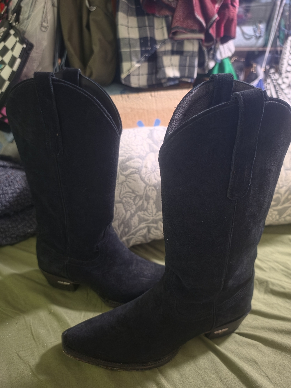 Lane- Black Suede Womens Size 8